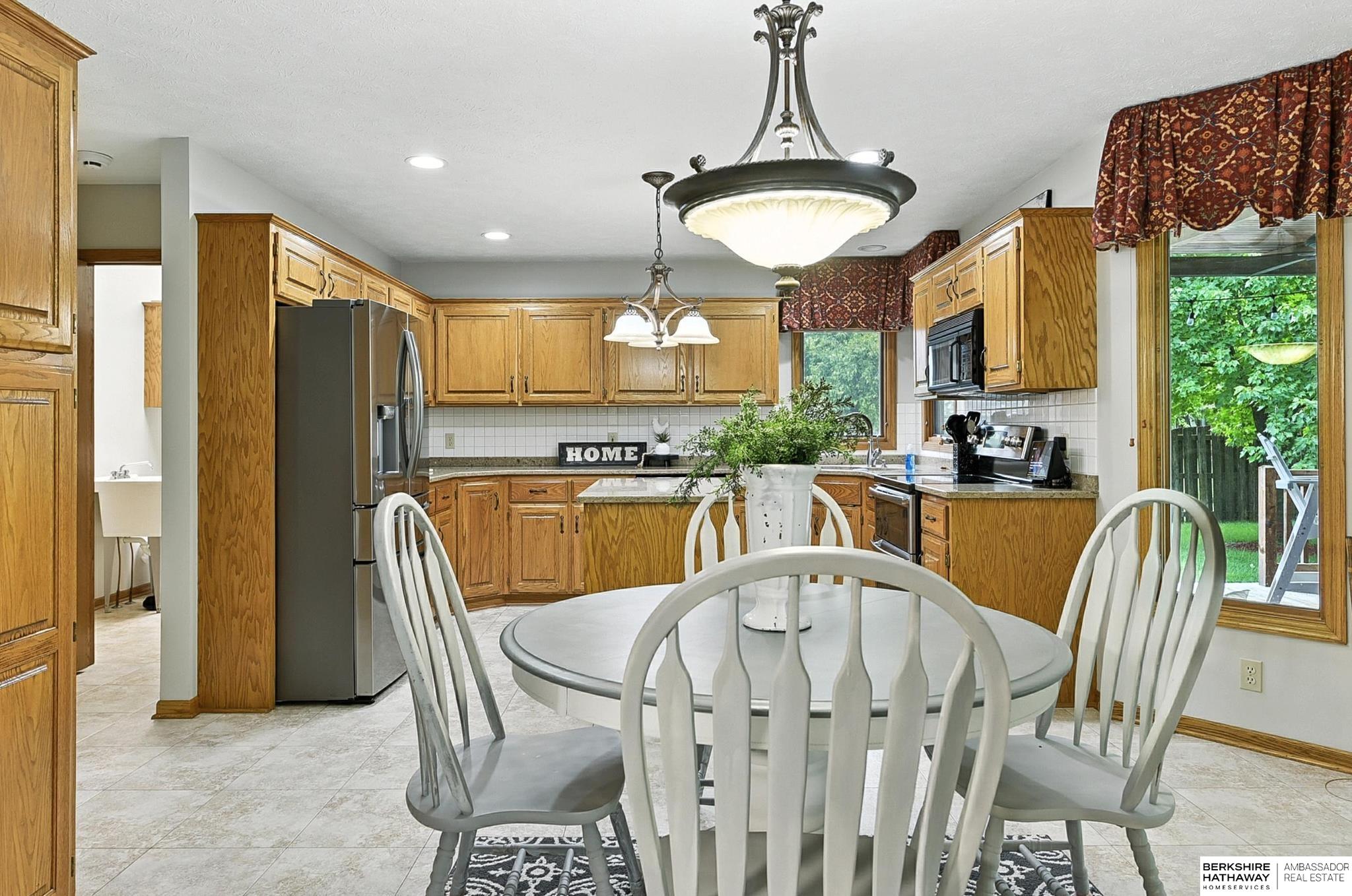 Omaha, Nebraska 68164, United States, 4 Bedrooms Bedrooms, ,2 BathroomsBathrooms,Residential,Active,179236