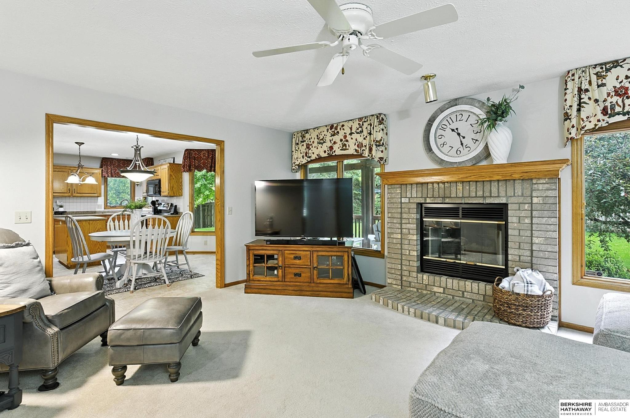 Omaha, Nebraska 68164, United States, 4 Bedrooms Bedrooms, ,2 BathroomsBathrooms,Residential,Active,179236