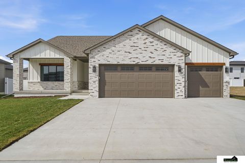 Photo of 9515 Breashears Street, Lincoln, NE 68516 (MLS # 22608842)