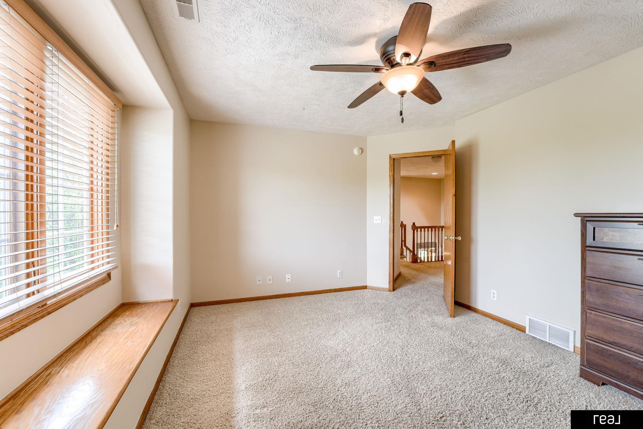 Bennington, Nebraska 68007, United States, 5 Bedrooms Bedrooms, ,3 BathroomsBathrooms,Residential,Active,228324