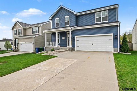 Photo of 14957 Grebe Street, Bennington, NE 68007 (MLS # 22611036)
