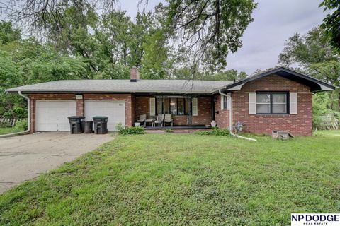 Photo of 3412 Curtis Avenue, Omaha, NE 68111 (MLS # 22614242)
