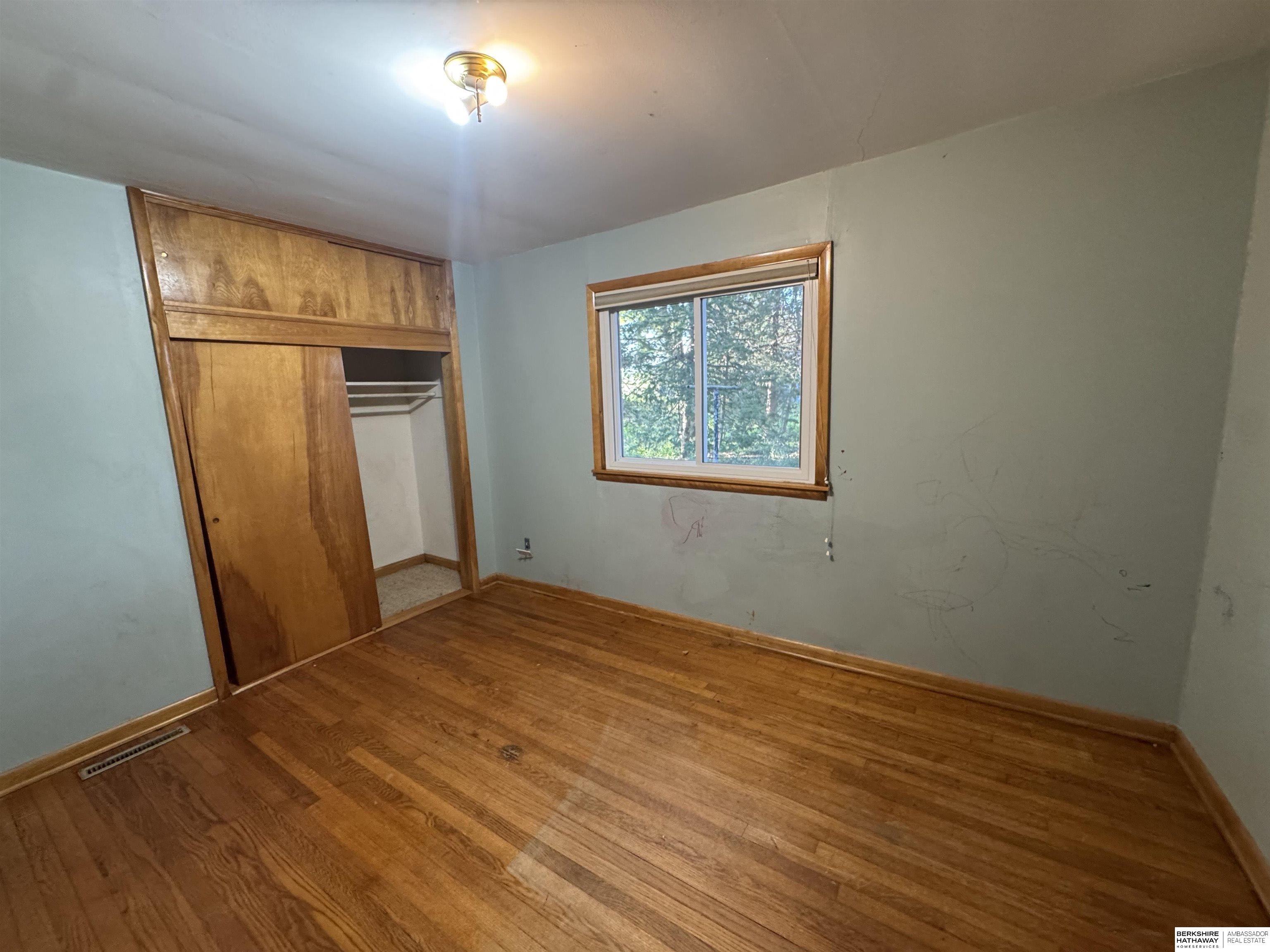 Tecumseh, Nebraska 68450, United States, 4 Bedrooms Bedrooms, ,2 BathroomsBathrooms,Residential,Active,194073