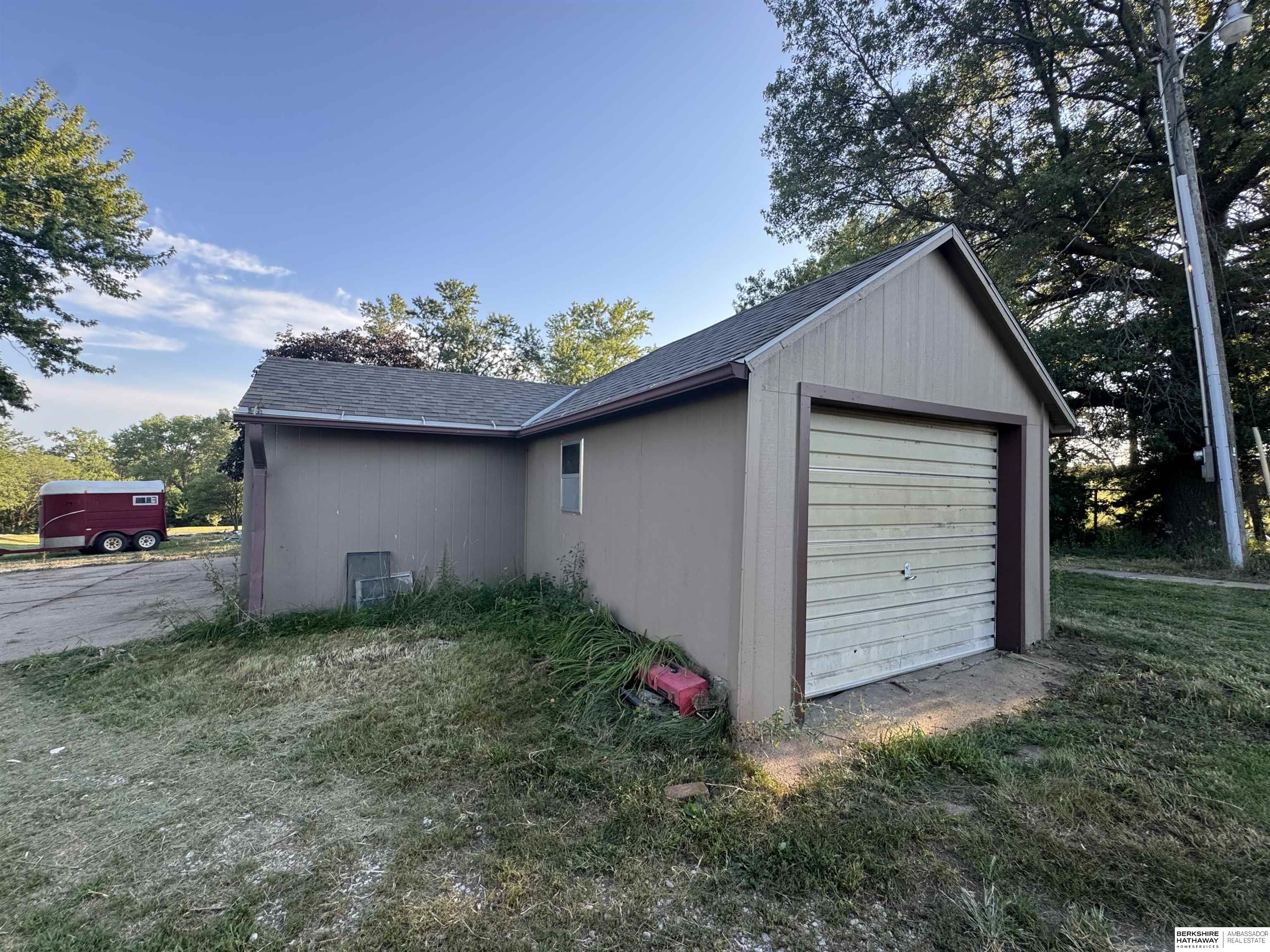 Tecumseh, Nebraska 68450, United States, 4 Bedrooms Bedrooms, ,2 BathroomsBathrooms,Residential,Active,194073