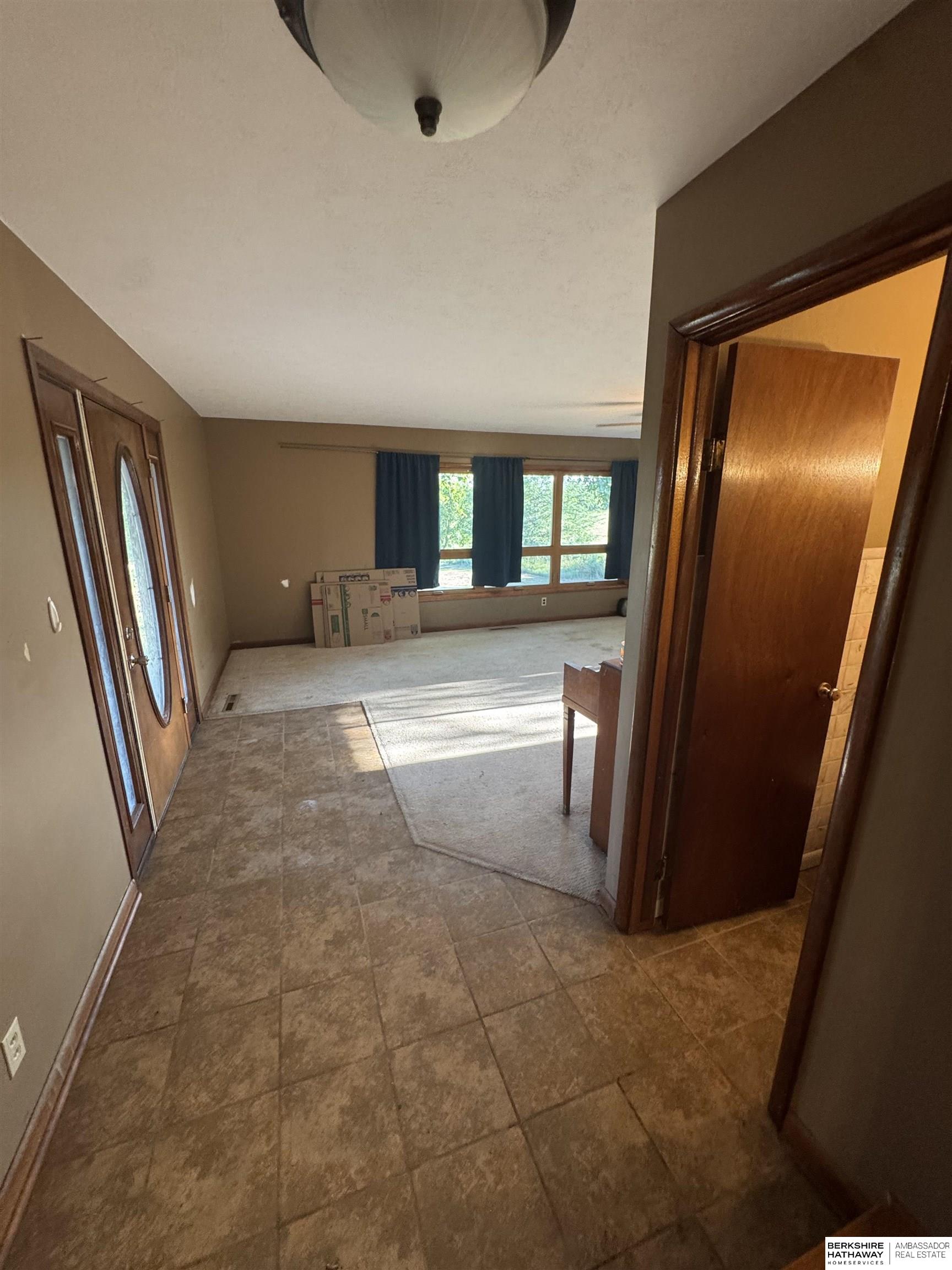 Tecumseh, Nebraska 68450, United States, 4 Bedrooms Bedrooms, ,2 BathroomsBathrooms,Residential,Active,194073