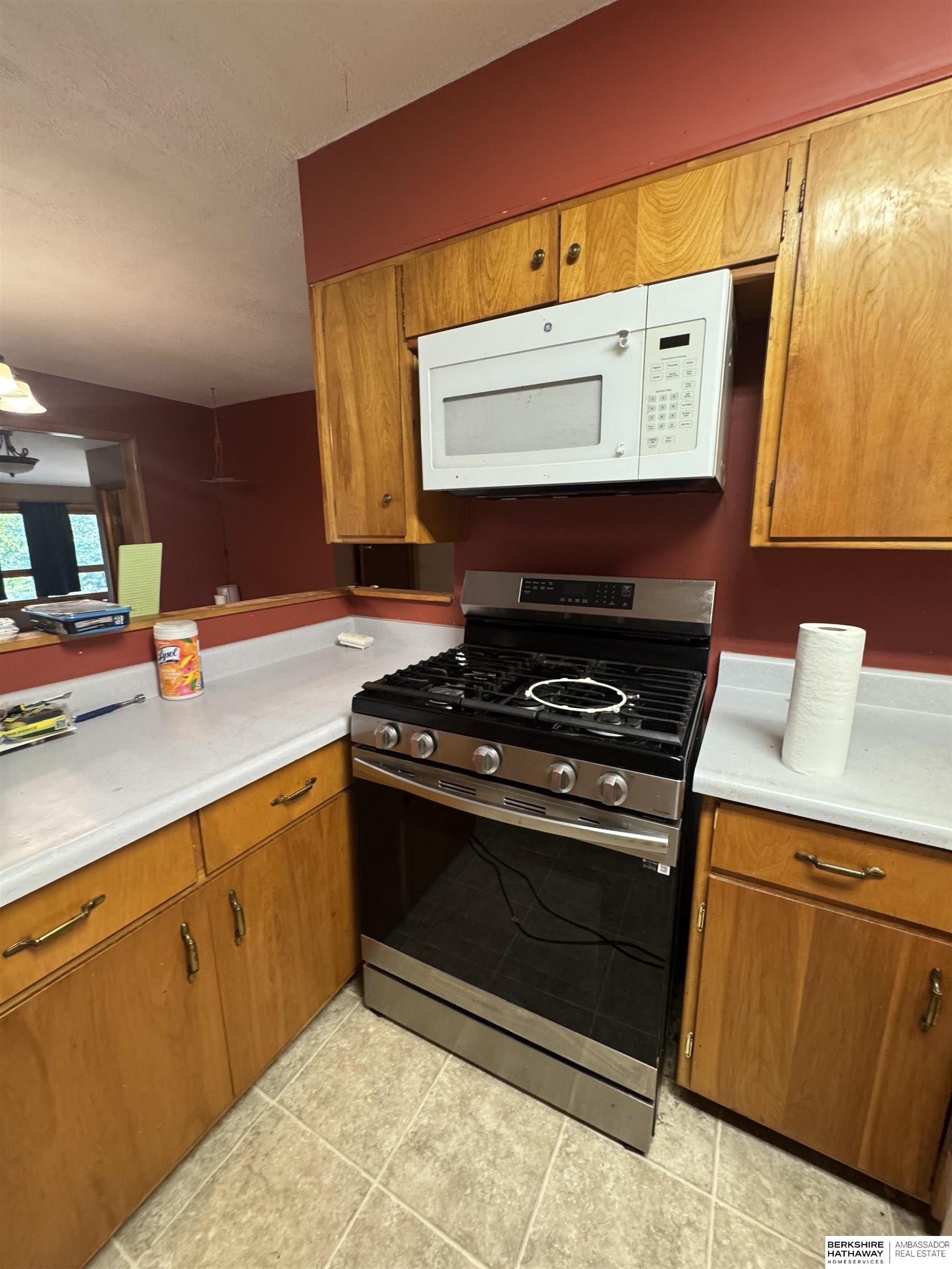 Tecumseh, Nebraska 68450, United States, 4 Bedrooms Bedrooms, ,2 BathroomsBathrooms,Residential,Active,194073