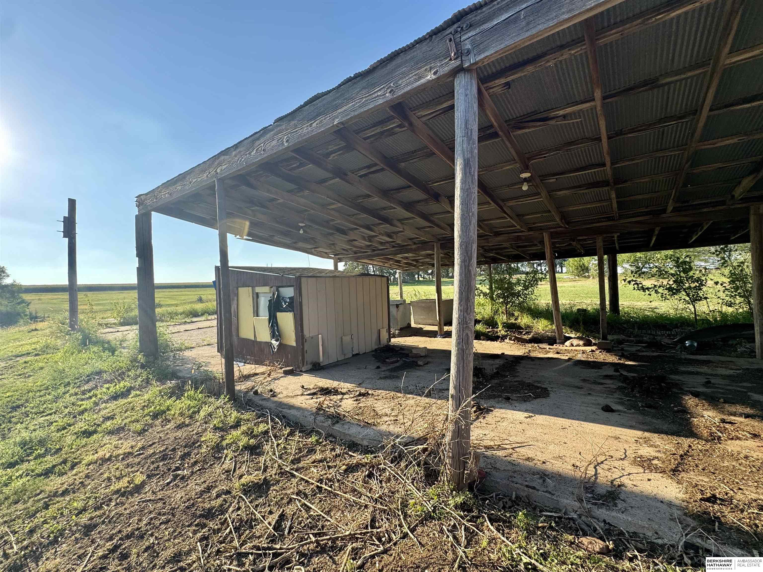 Tecumseh, Nebraska 68450, United States, 4 Bedrooms Bedrooms, ,2 BathroomsBathrooms,Residential,Active,194073