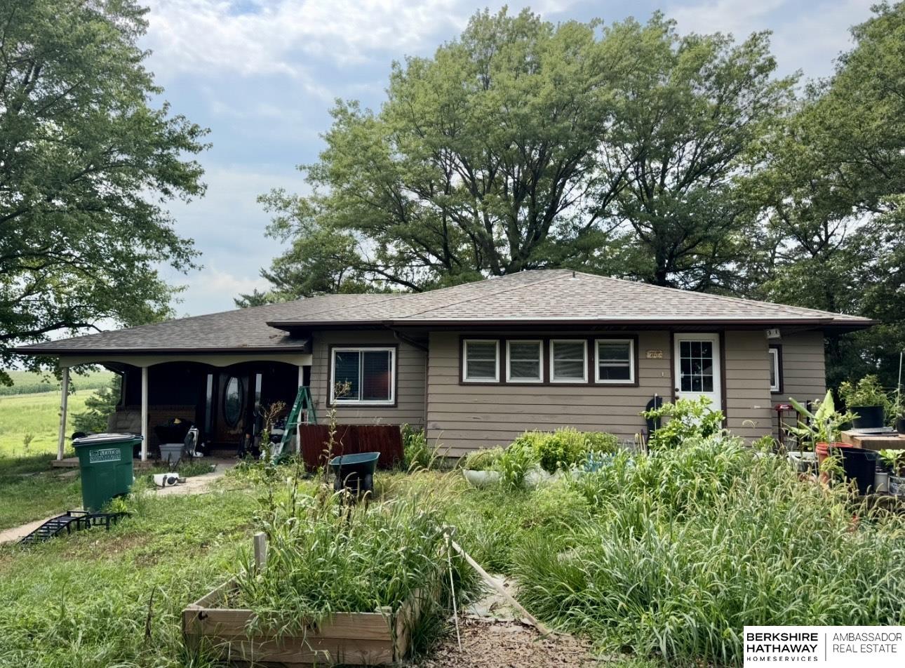 Tecumseh, Nebraska 68450, United States, 4 Bedrooms Bedrooms, ,2 BathroomsBathrooms,Residential,Active,194073