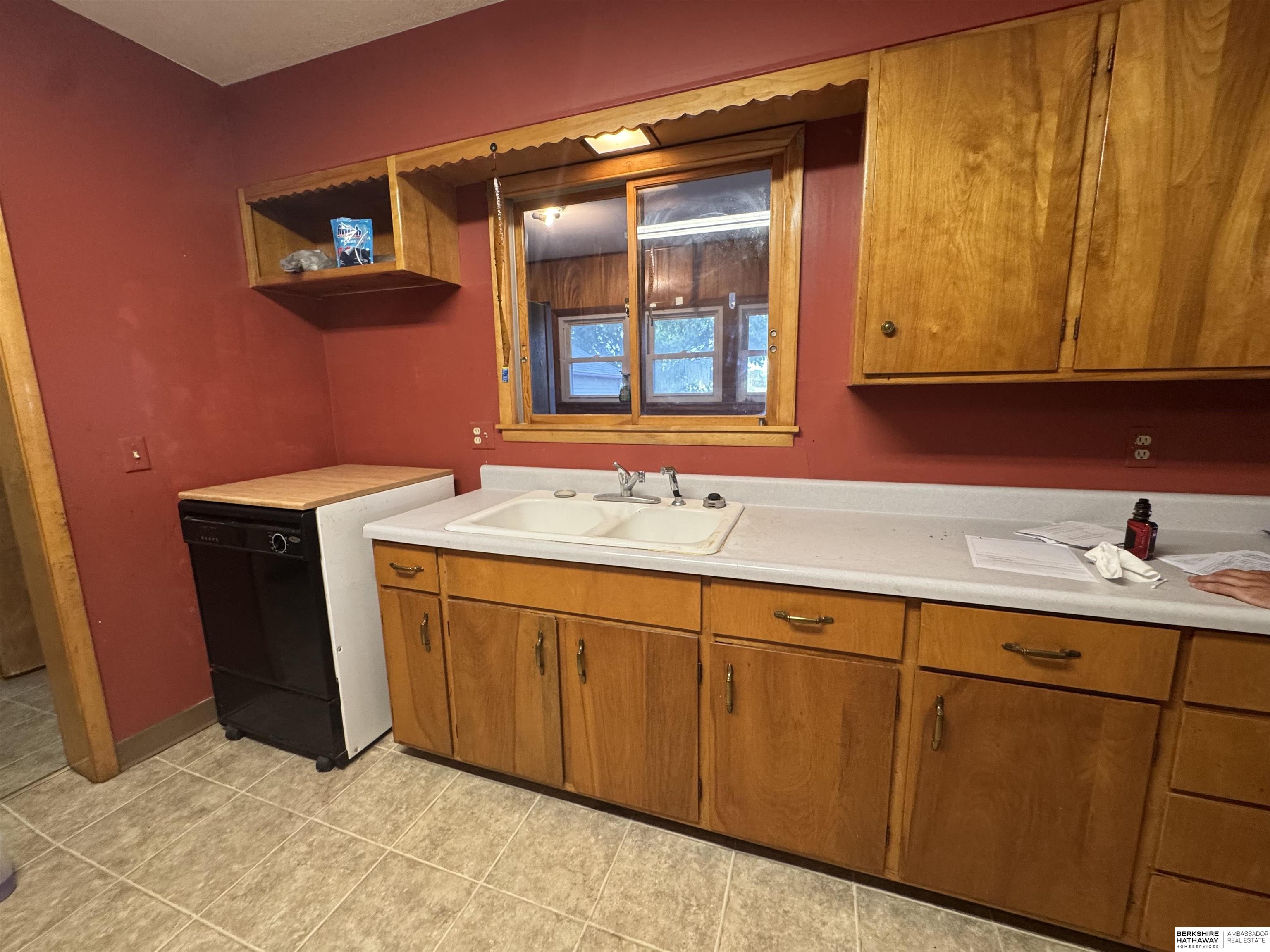 Tecumseh, Nebraska 68450, United States, 4 Bedrooms Bedrooms, ,2 BathroomsBathrooms,Residential,Active,194073