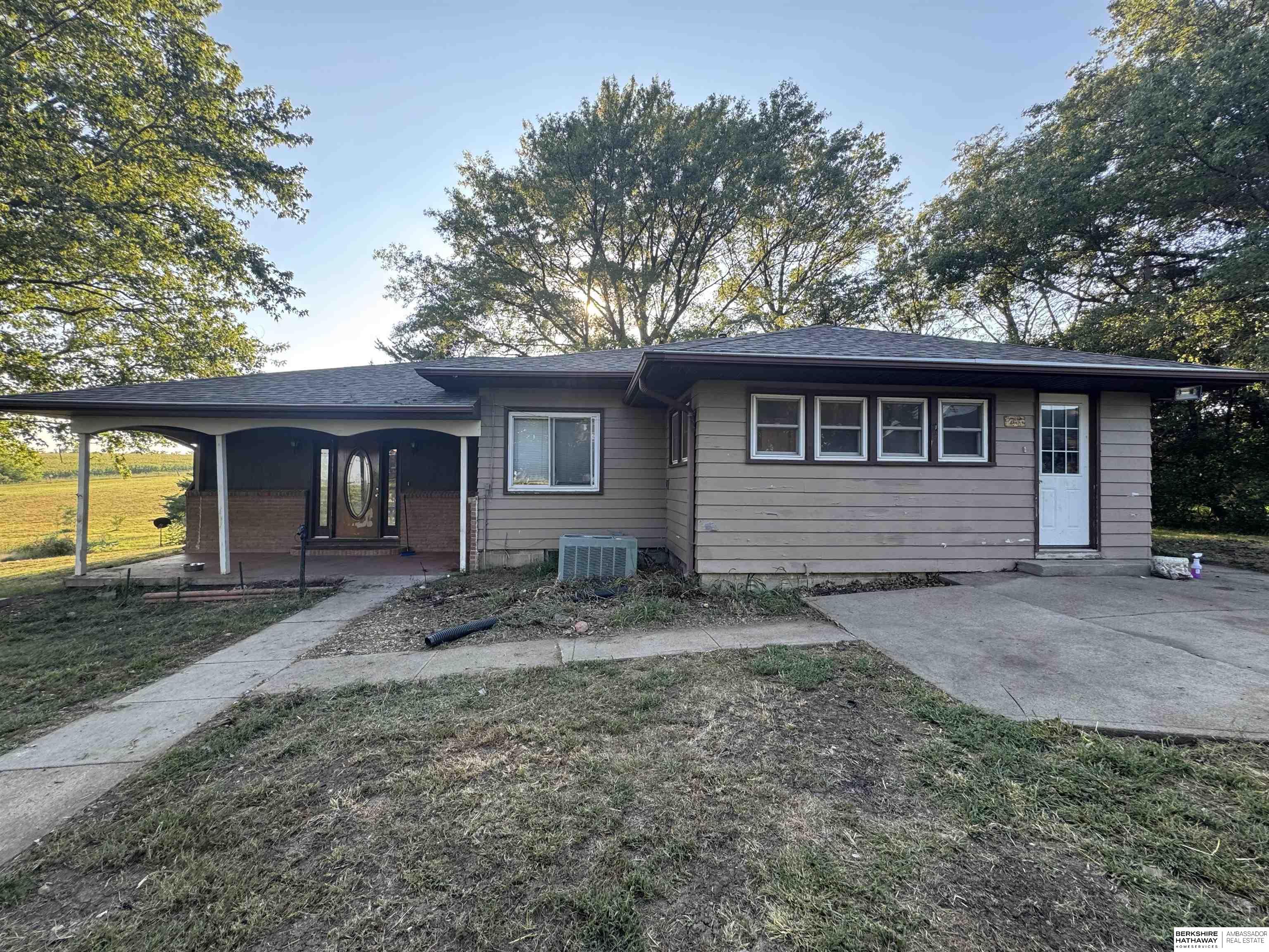 Tecumseh, Nebraska 68450, United States, 4 Bedrooms Bedrooms, ,2 BathroomsBathrooms,Residential,Active,194073