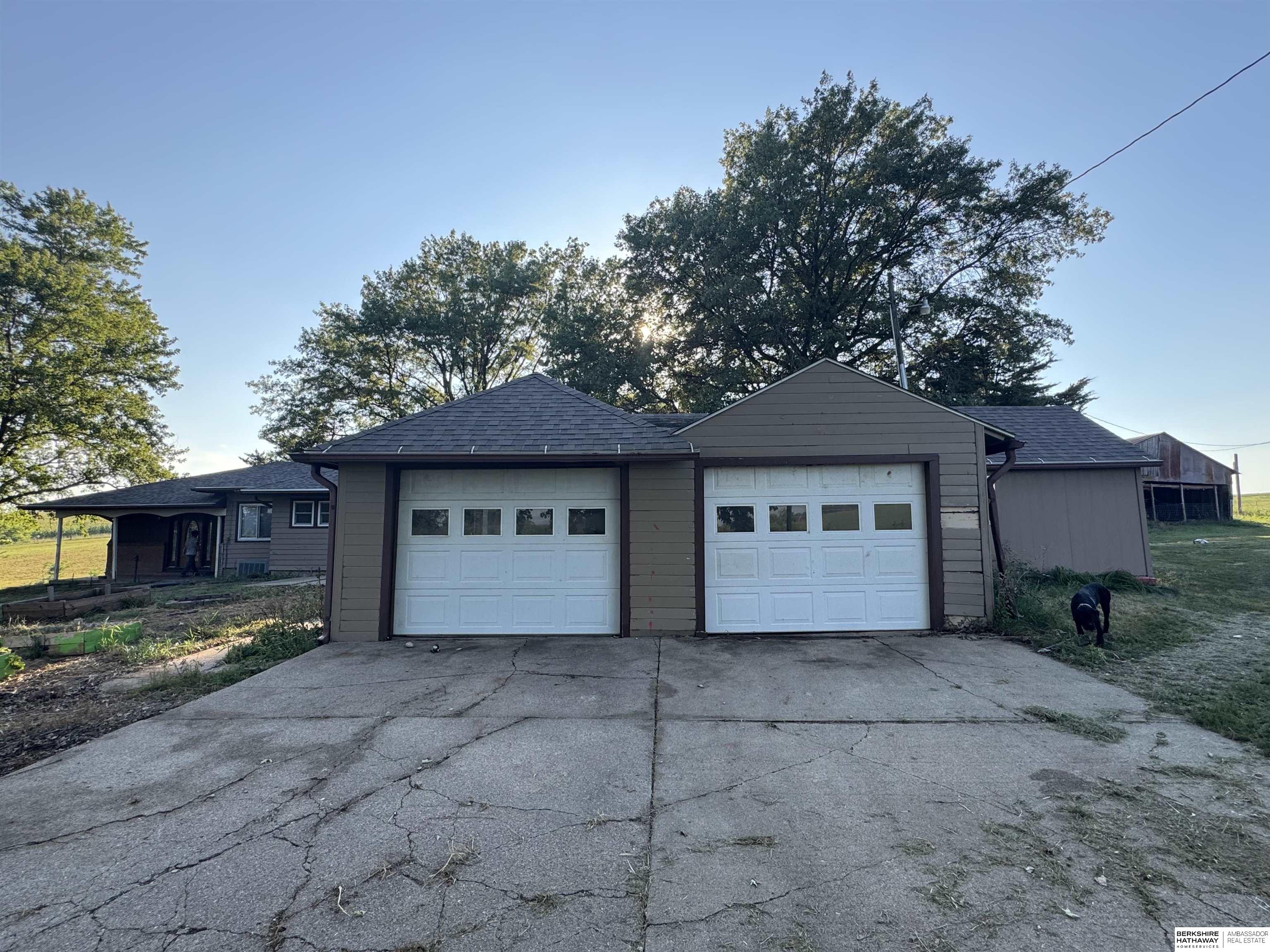 Tecumseh, Nebraska 68450, United States, 4 Bedrooms Bedrooms, ,2 BathroomsBathrooms,Residential,Active,194073