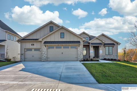 Photo of 10202 S 117th Street, Papillion, NE 68046 (MLS # 22611480)