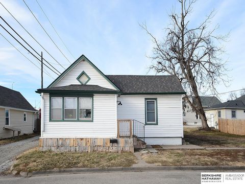 Photo of 1235 N 7th Street, Lincoln, NE 68508 (MLS # 22602138)