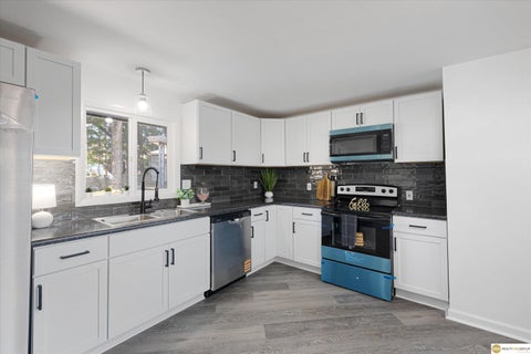 Photo of 12812 Q Street, Omaha, NE 68137 (MLS # 22616153)