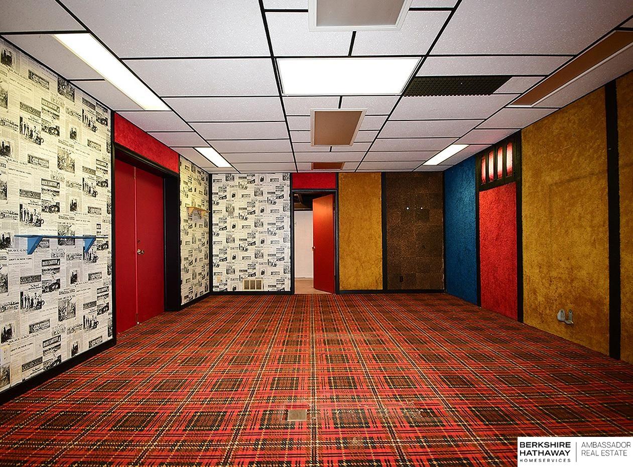 Omaha, Nebraska 68144, United States, 4 Bedrooms Bedrooms, ,3 BathroomsBathrooms,Residential,Active,183402