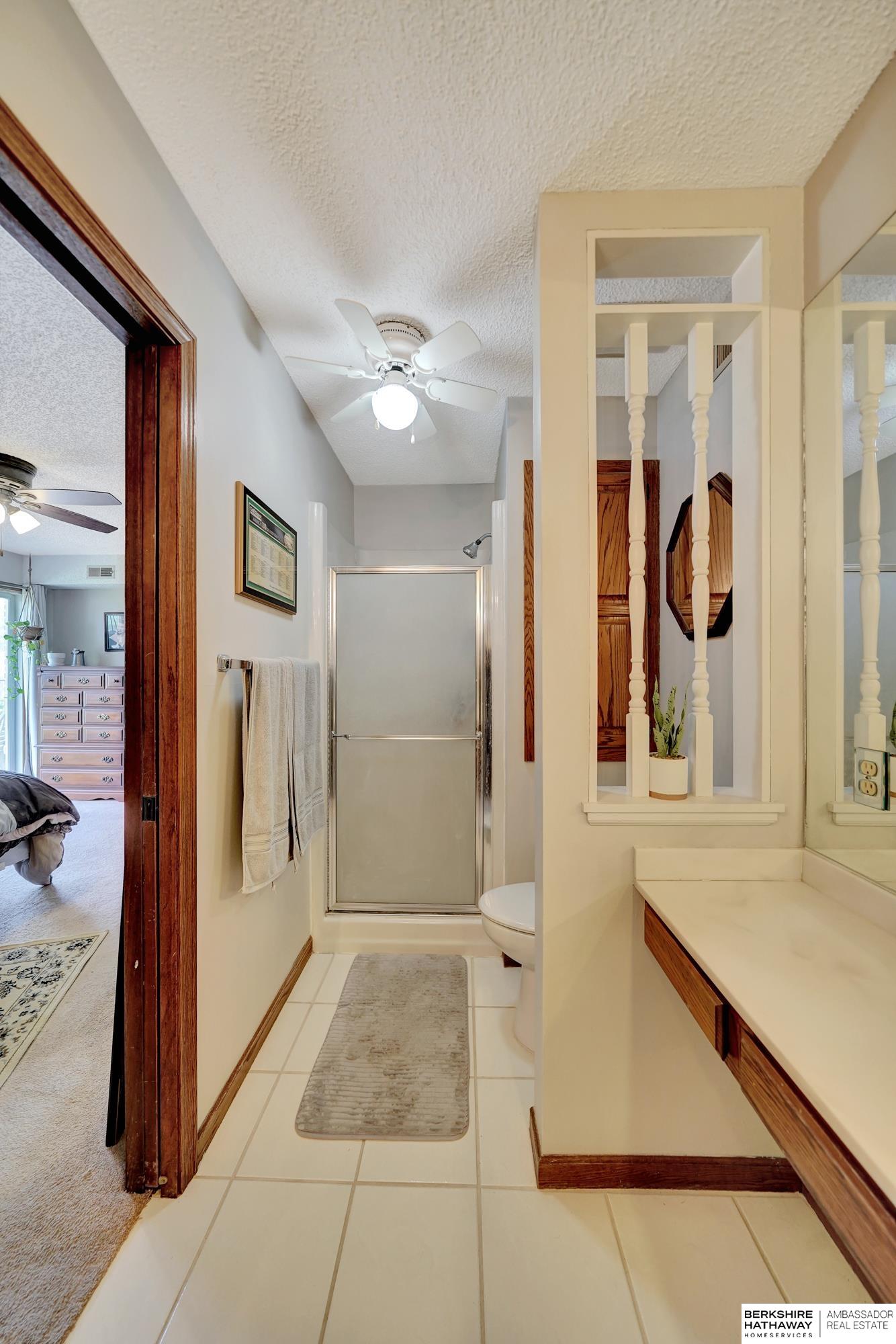 Lincoln, Nebraska 68510, United States, 2 Bedrooms Bedrooms, ,2 BathroomsBathrooms,Residential,Pending,126218