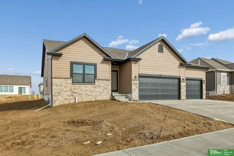 Photo of 4910 Pinehill Road, Bellevue, NE 68133 (MLS # 22610691)