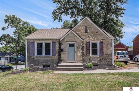 Photo of 602 S 40 Street, Lincoln, NE 68510 (MLS # 22529580)