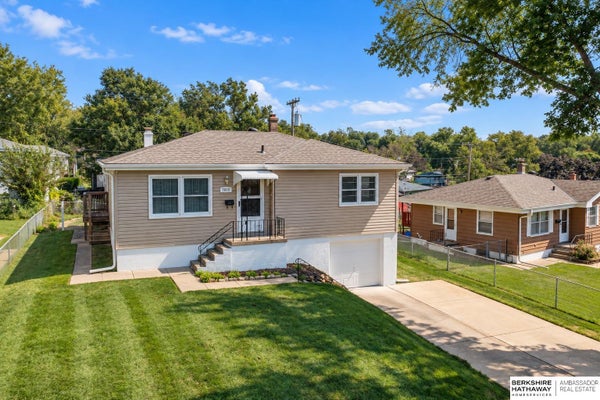 7013 S 41ST ST, BELLEVUE, NE 68147 - Image 2d0859e34ca60fca2322c92557e4feff/2673334696