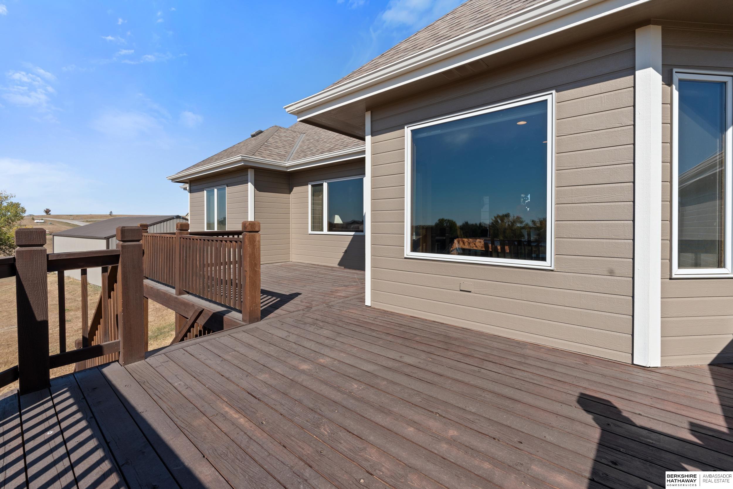 Louisville, Nebraska 68037, United States, 4 Bedrooms Bedrooms, ,3 BathroomsBathrooms,Residential,Active,85761