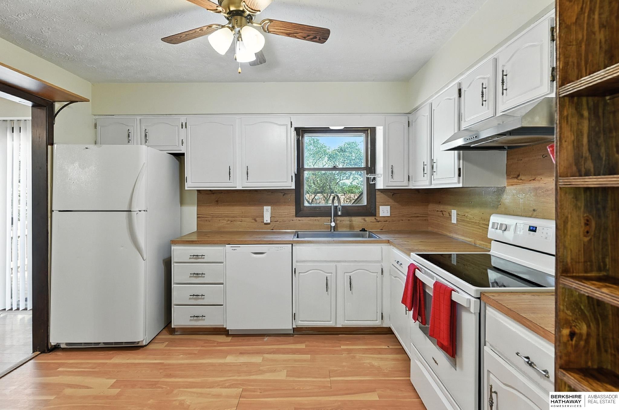 Omaha, Nebraska 68138, United States, 3 Bedrooms Bedrooms, ,2 BathroomsBathrooms,Residential,Active,188856