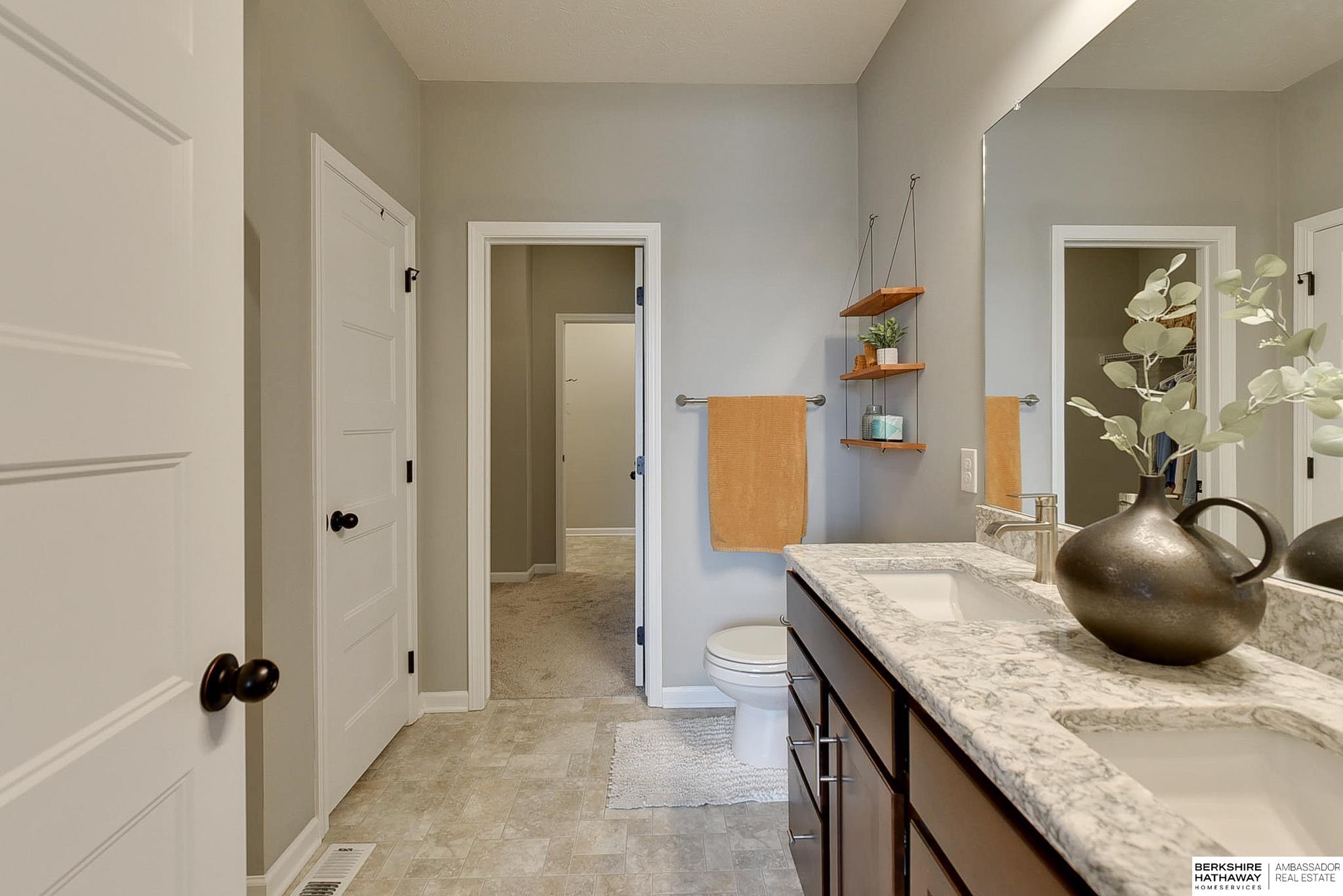 Gretna, Nebraska 68028, United States, 3 Bedrooms Bedrooms, ,3 BathroomsBathrooms,Residential,Pending,120925