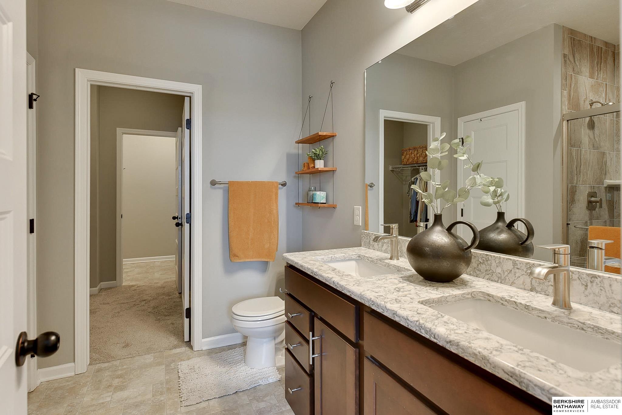 Gretna, Nebraska 68028, United States, 3 Bedrooms Bedrooms, ,3 BathroomsBathrooms,Residential,Pending,120925