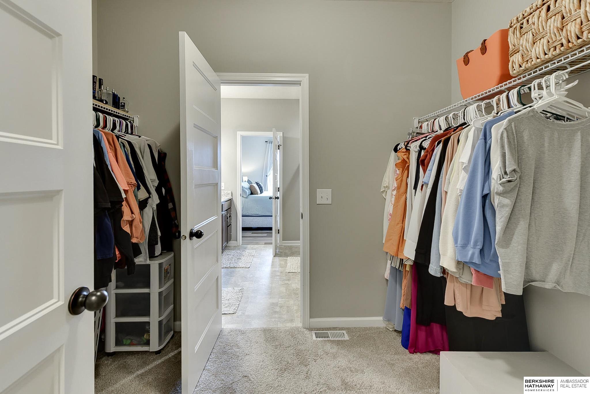 Gretna, Nebraska 68028, United States, 3 Bedrooms Bedrooms, ,3 BathroomsBathrooms,Residential,Pending,120925