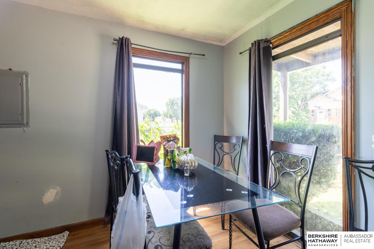 Omaha, Nebraska 68110, United States, 2 Bedrooms Bedrooms, ,1 BathroomBathrooms,Residential,Active,171925