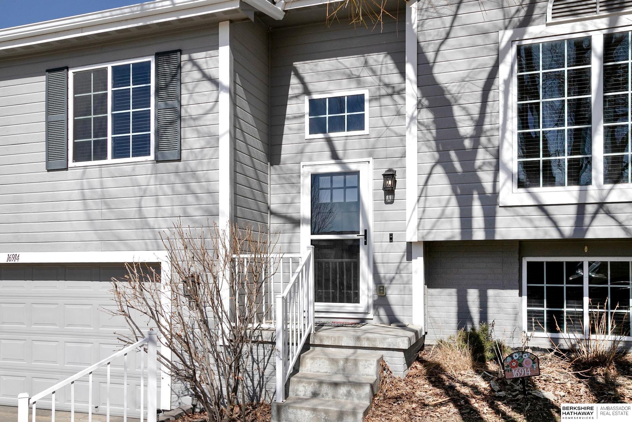 Omaha, Nebraska 68116, United States, 3 Bedrooms Bedrooms, ,2 BathroomsBathrooms,Residential,Active,215528