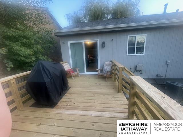 Omaha, Nebraska 68116, United States, 3 Bedrooms Bedrooms, ,2 BathroomsBathrooms,Residential,Active,215528