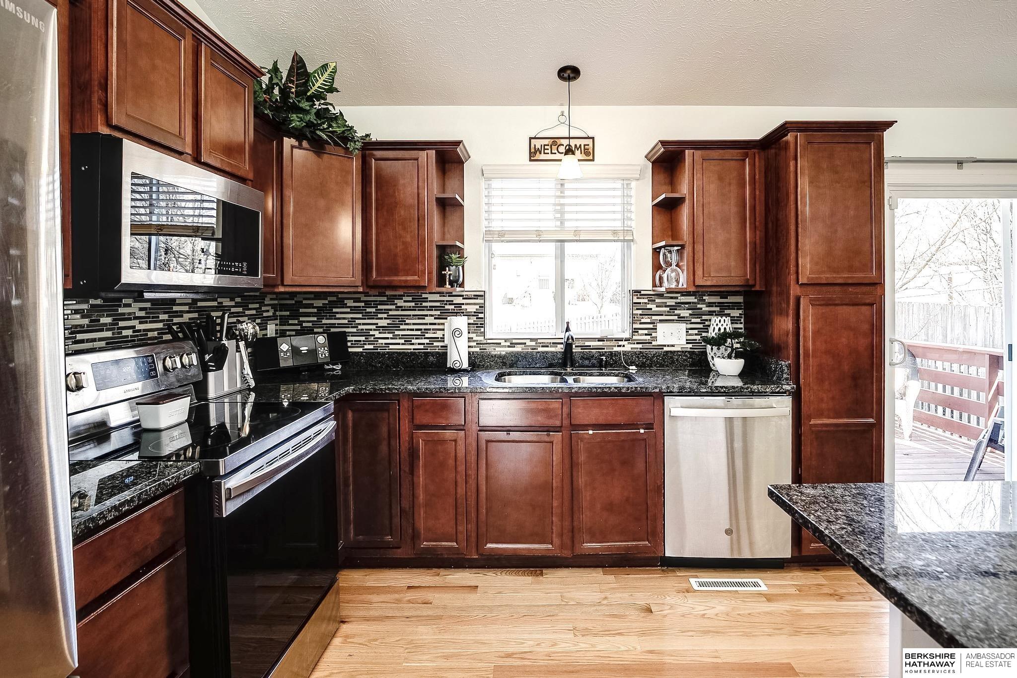 Omaha, Nebraska 68116, United States, 3 Bedrooms Bedrooms, ,2 BathroomsBathrooms,Residential,Active,215528