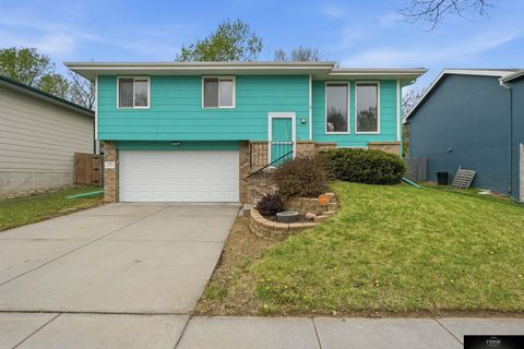 Photo of 2323 SW 17th Street, Lincoln, NE 68522 (MLS # 22610099)
