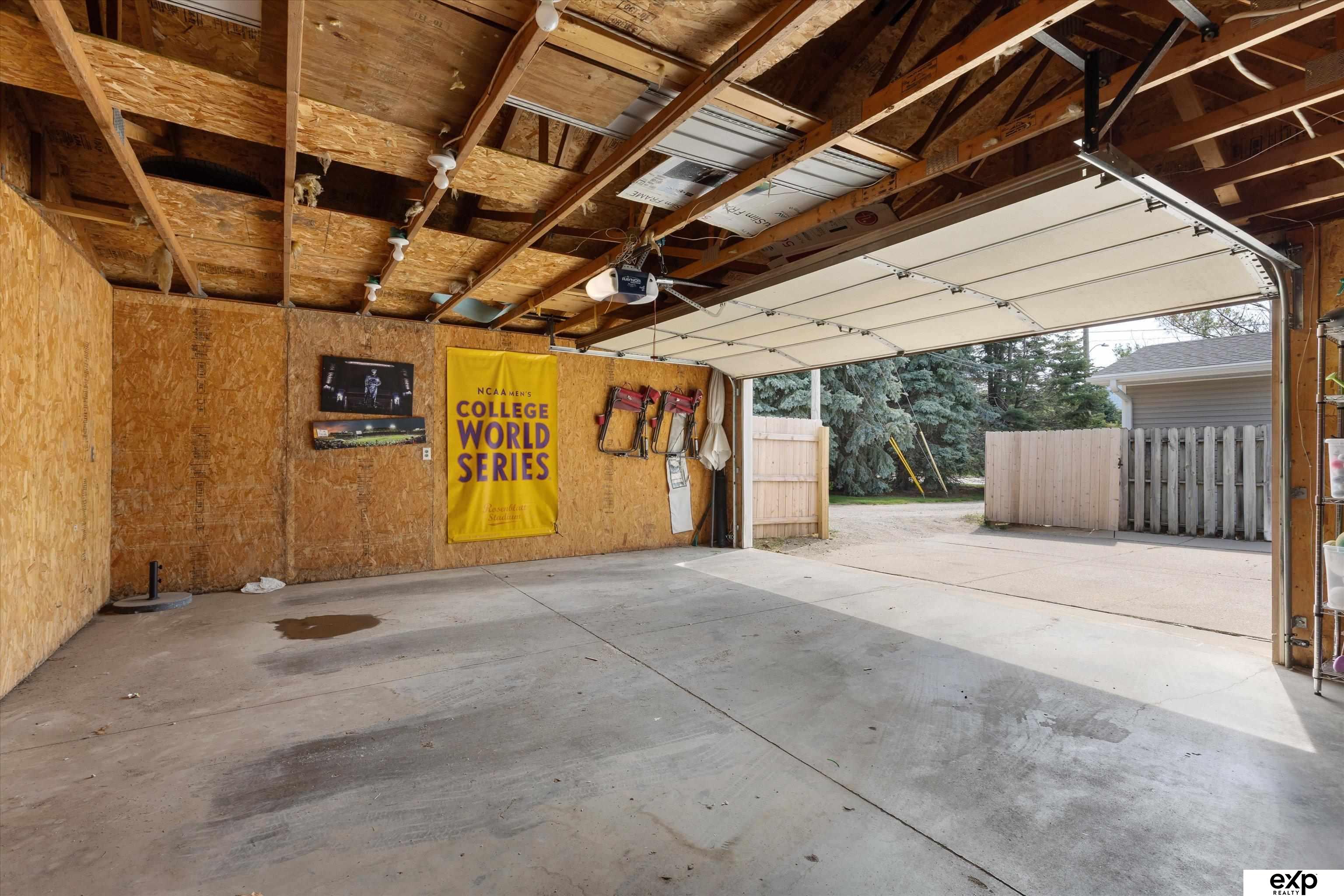 Omaha, Nebraska 68106, United States, 3 Bedrooms Bedrooms, ,3 BathroomsBathrooms,Residential,Active,168082