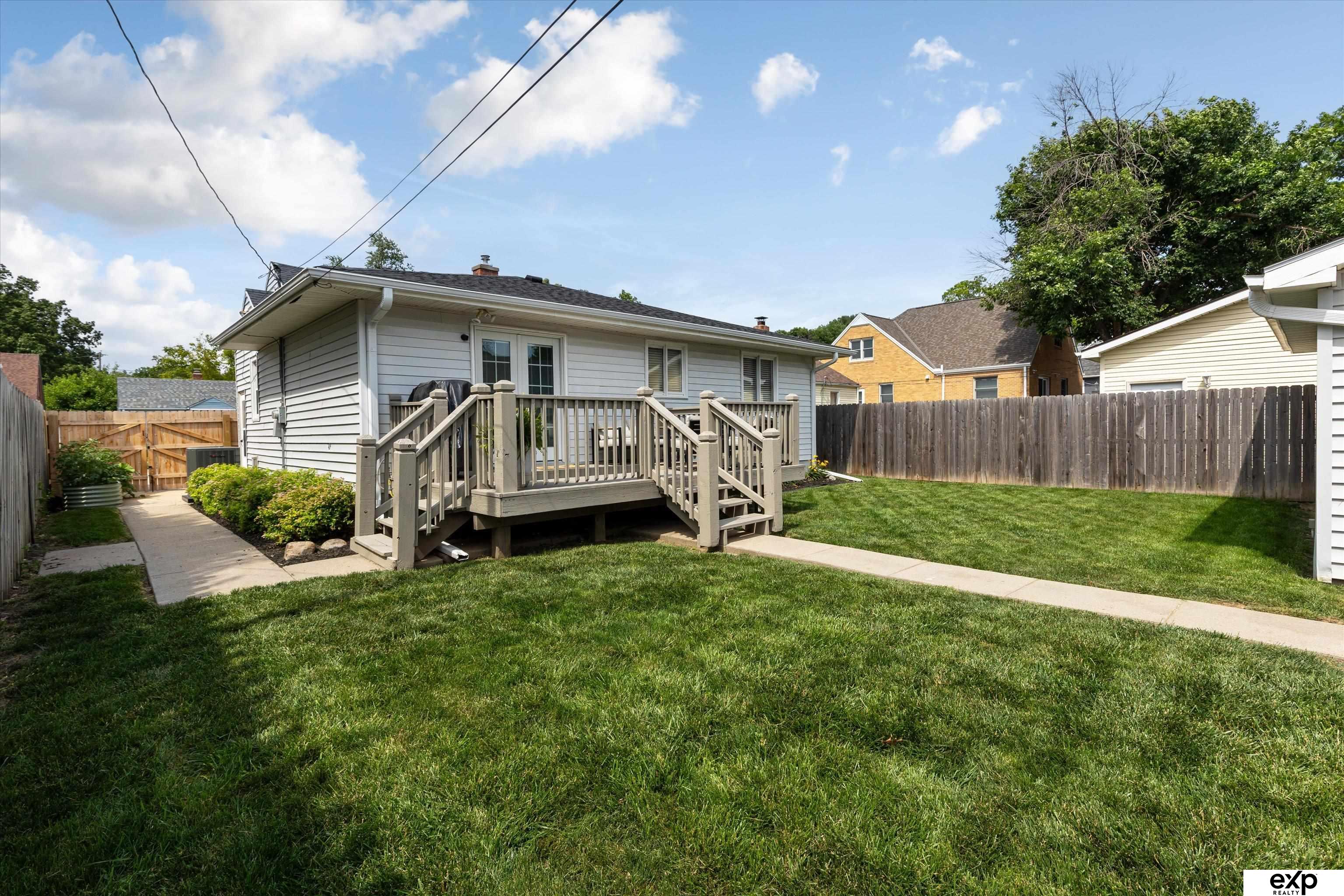 Omaha, Nebraska 68106, United States, 3 Bedrooms Bedrooms, ,3 BathroomsBathrooms,Residential,Active,168082