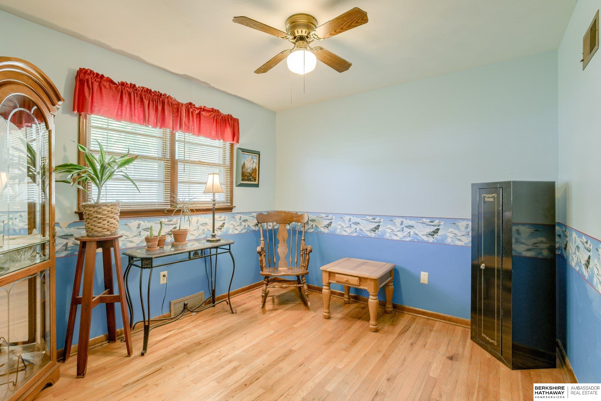 Springfield, Nebraska 68059, United States, 3 Bedrooms Bedrooms, ,2 BathroomsBathrooms,Residential,Pending,151850