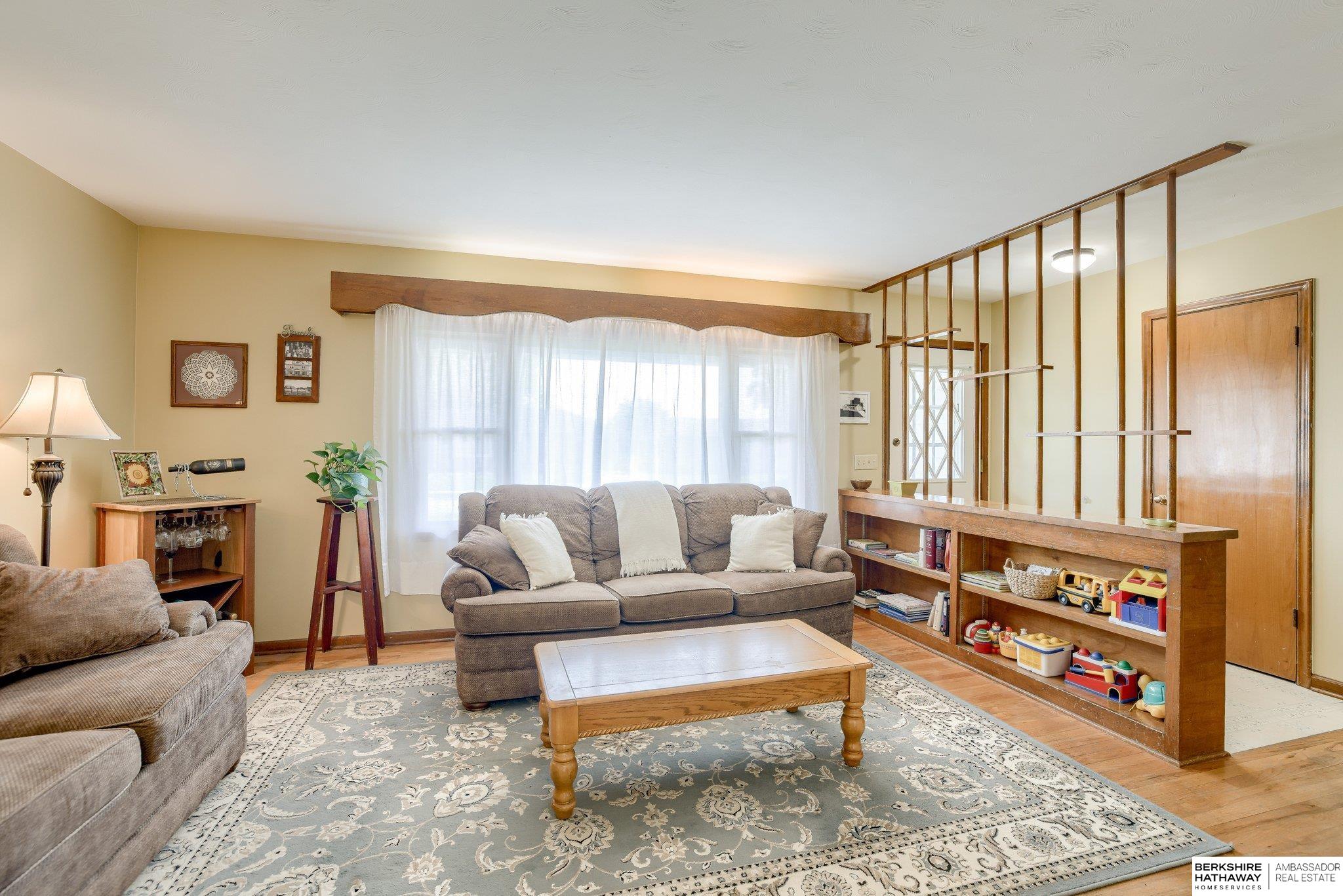 Springfield, Nebraska 68059, United States, 3 Bedrooms Bedrooms, ,2 BathroomsBathrooms,Residential,Pending,151850