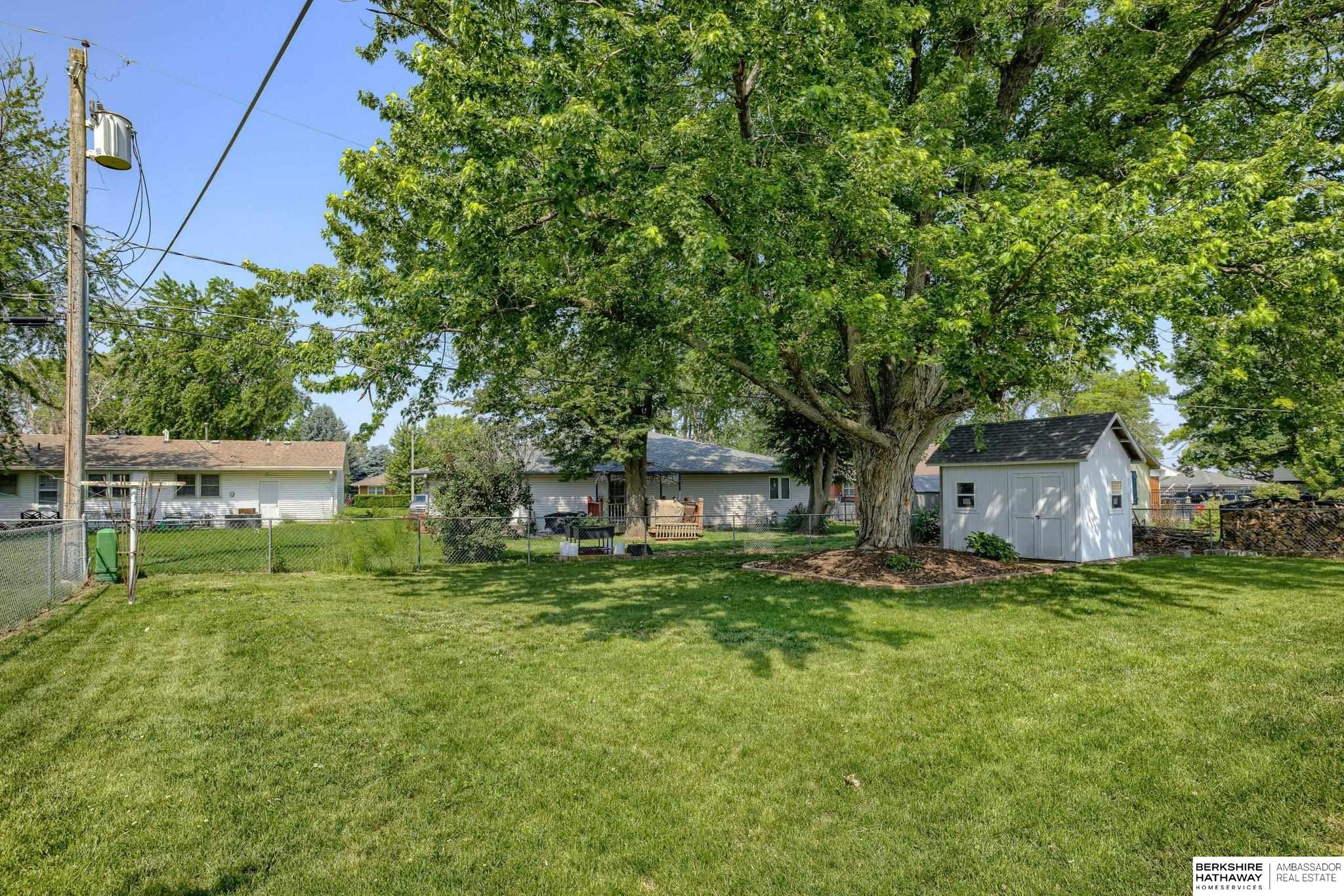 Springfield, Nebraska 68059, United States, 3 Bedrooms Bedrooms, ,2 BathroomsBathrooms,Residential,Pending,151850