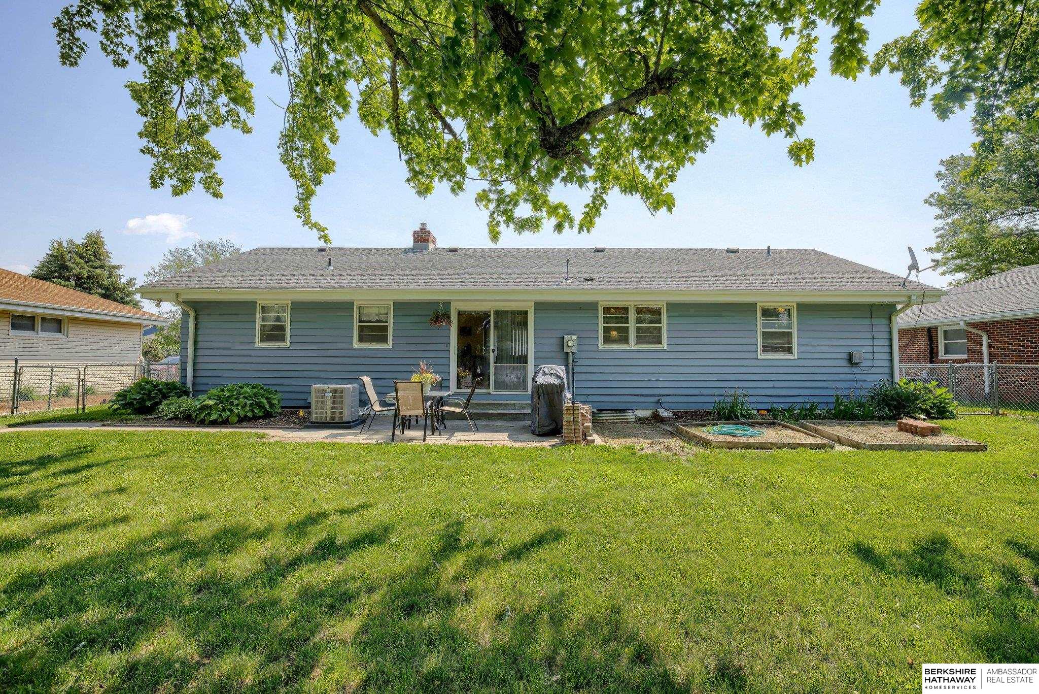 Springfield, Nebraska 68059, United States, 3 Bedrooms Bedrooms, ,2 BathroomsBathrooms,Residential,Pending,151850