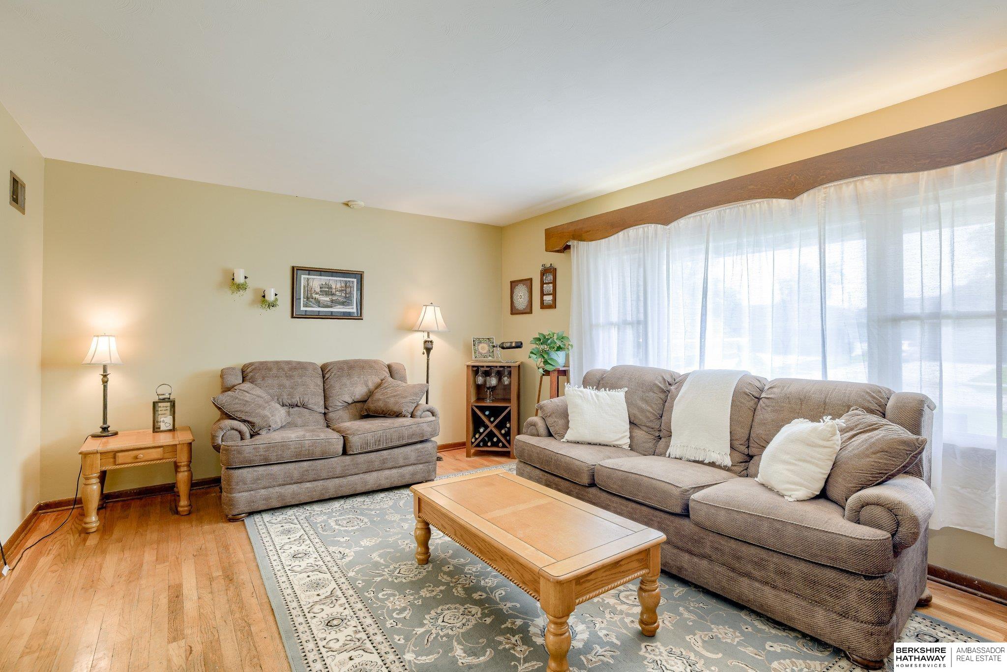 Springfield, Nebraska 68059, United States, 3 Bedrooms Bedrooms, ,2 BathroomsBathrooms,Residential,Pending,151850