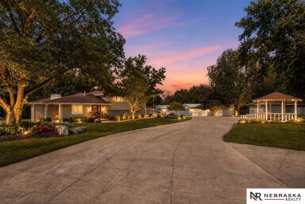 230 E 18TH ST, WAHOO, NE 68066 - Image 2e1df59f270ff8f2c100c166a5ee3e1d/2806962679