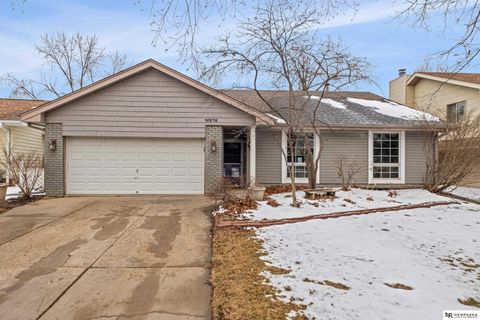 Photo of 15276 V Street, Omaha, NE 68137 (MLS # 22605070)
