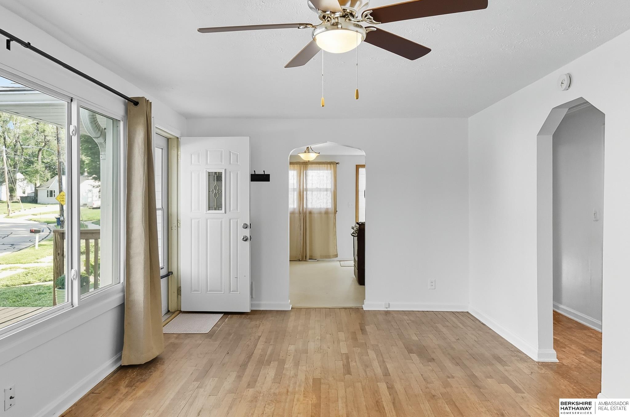 Bellevue, Nebraska 68005, United States, 2 Bedrooms Bedrooms, ,1 BathroomBathrooms,Residential,Active,211316