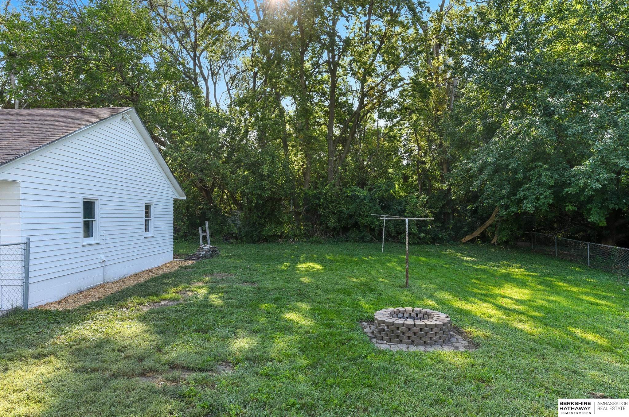 Bellevue, Nebraska 68005, United States, 2 Bedrooms Bedrooms, ,1 BathroomBathrooms,Residential,Active,211316