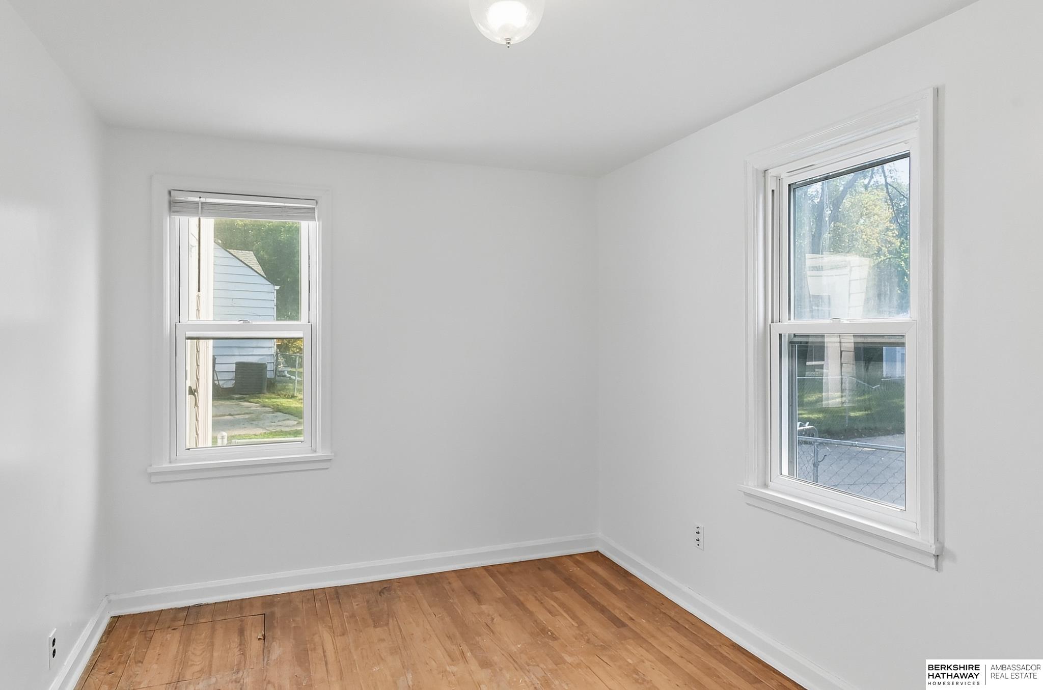 Bellevue, Nebraska 68005, United States, 2 Bedrooms Bedrooms, ,1 BathroomBathrooms,Residential,Active,211316