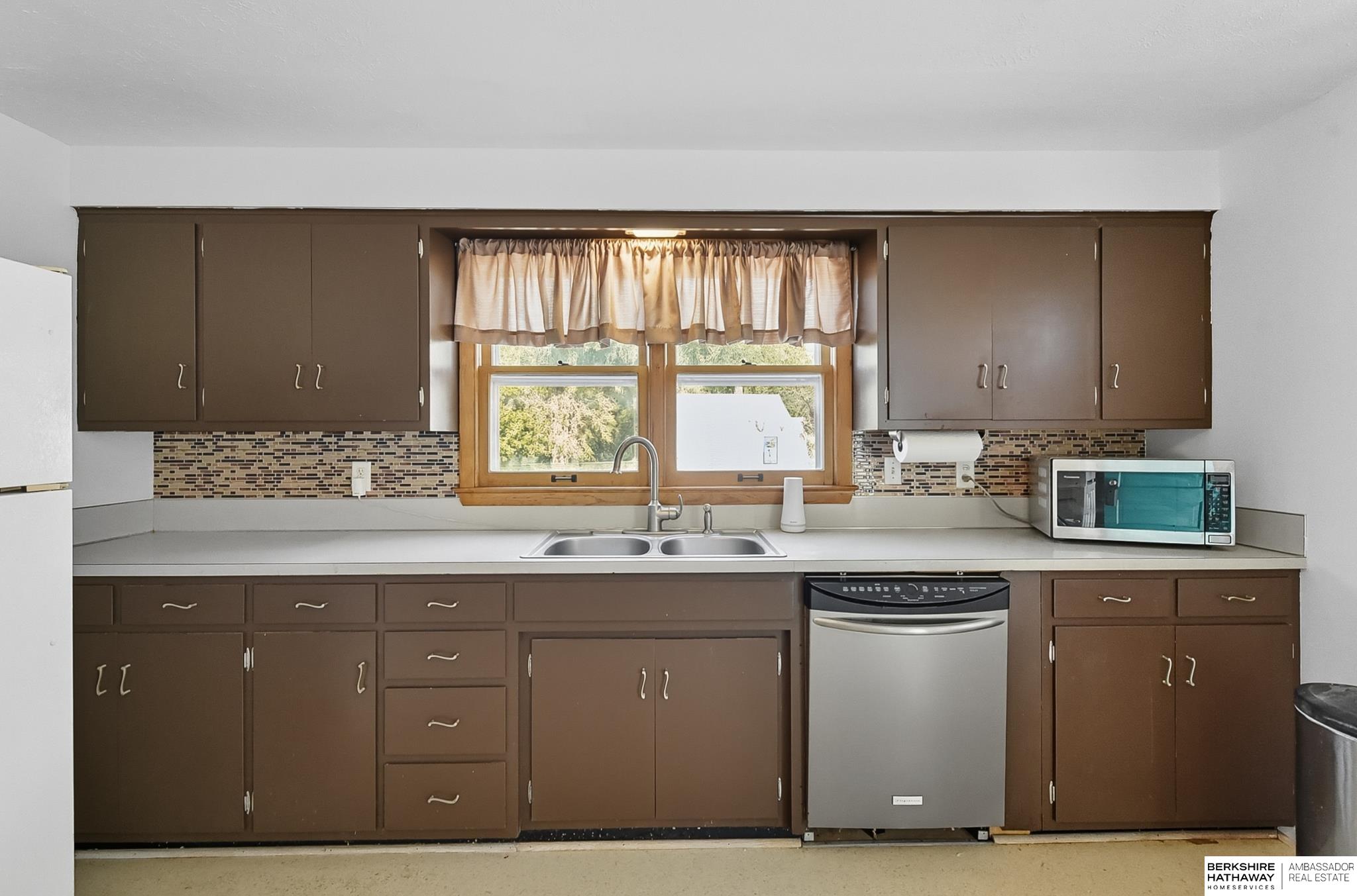 Bellevue, Nebraska 68005, United States, 2 Bedrooms Bedrooms, ,1 BathroomBathrooms,Residential,Active,211316