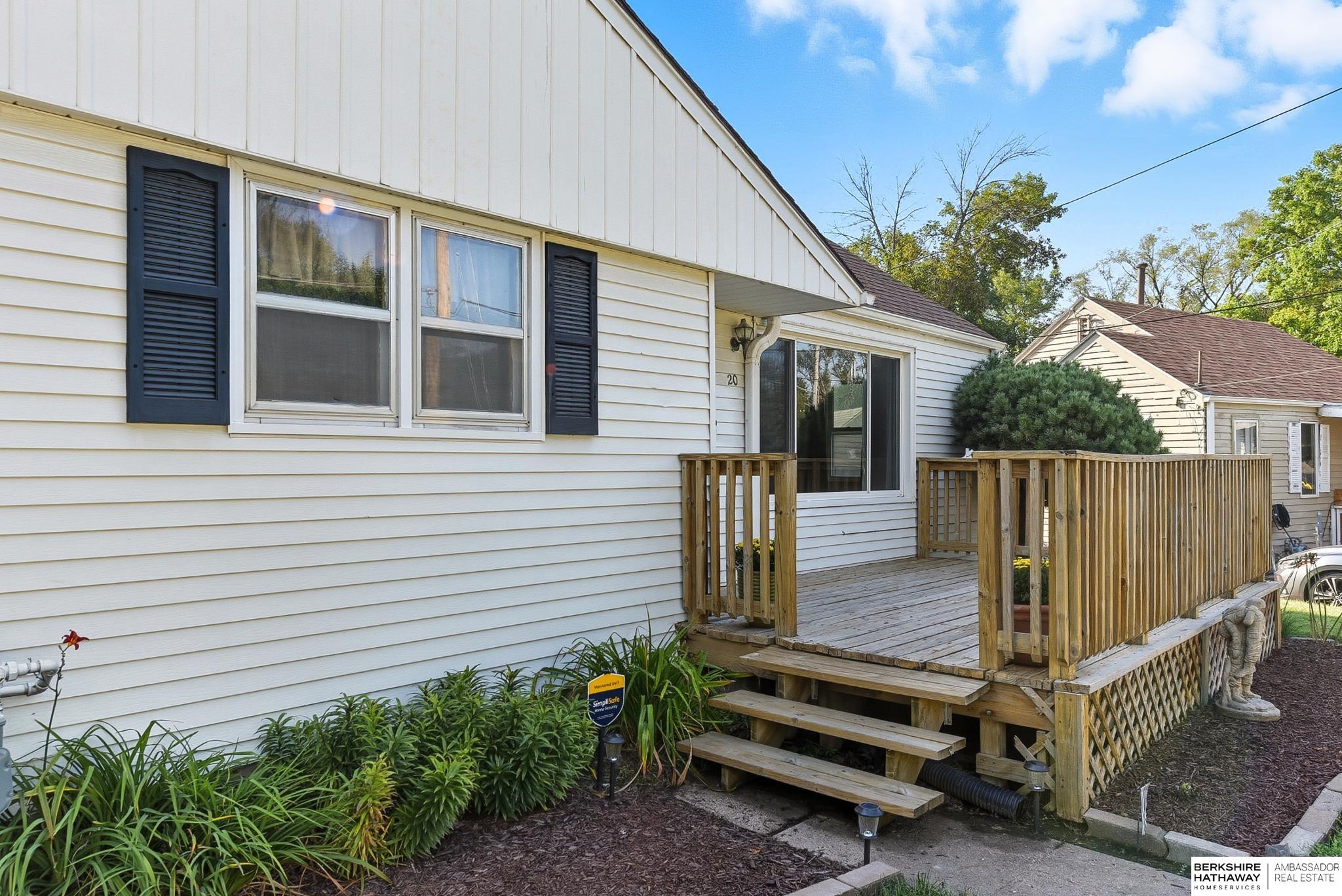 Bellevue, Nebraska 68005, United States, 2 Bedrooms Bedrooms, ,1 BathroomBathrooms,Residential,Active,211316