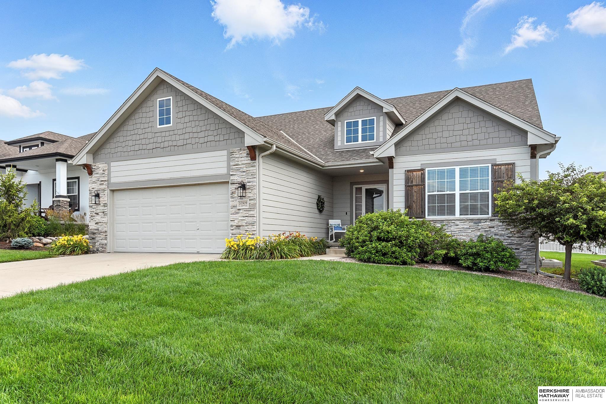 Omaha, Nebraska 68136, United States, 3 Bedrooms Bedrooms, ,3 BathroomsBathrooms,Residential,Active,248059