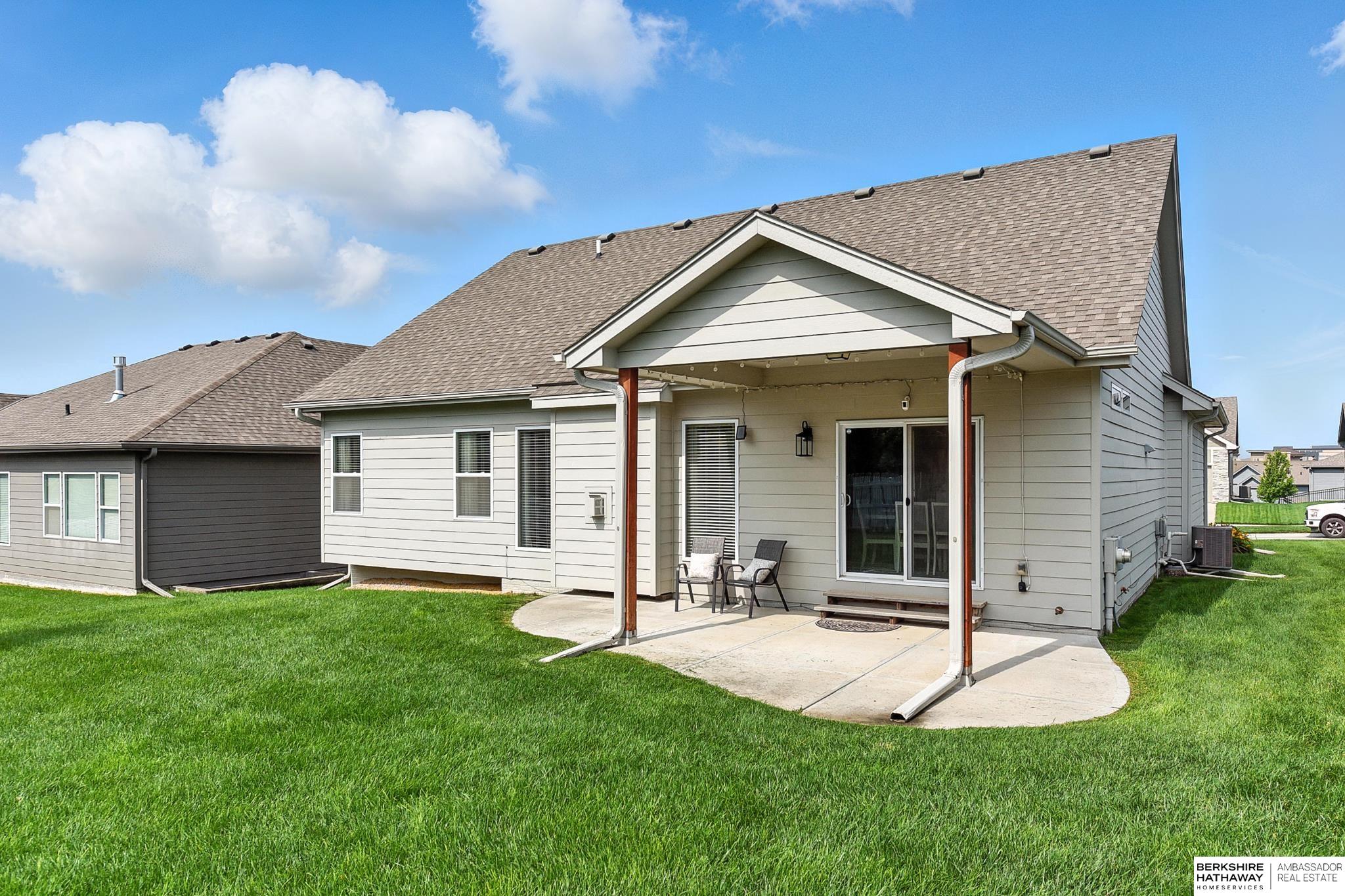 Omaha, Nebraska 68136, United States, 3 Bedrooms Bedrooms, ,3 BathroomsBathrooms,Residential,Active,248059