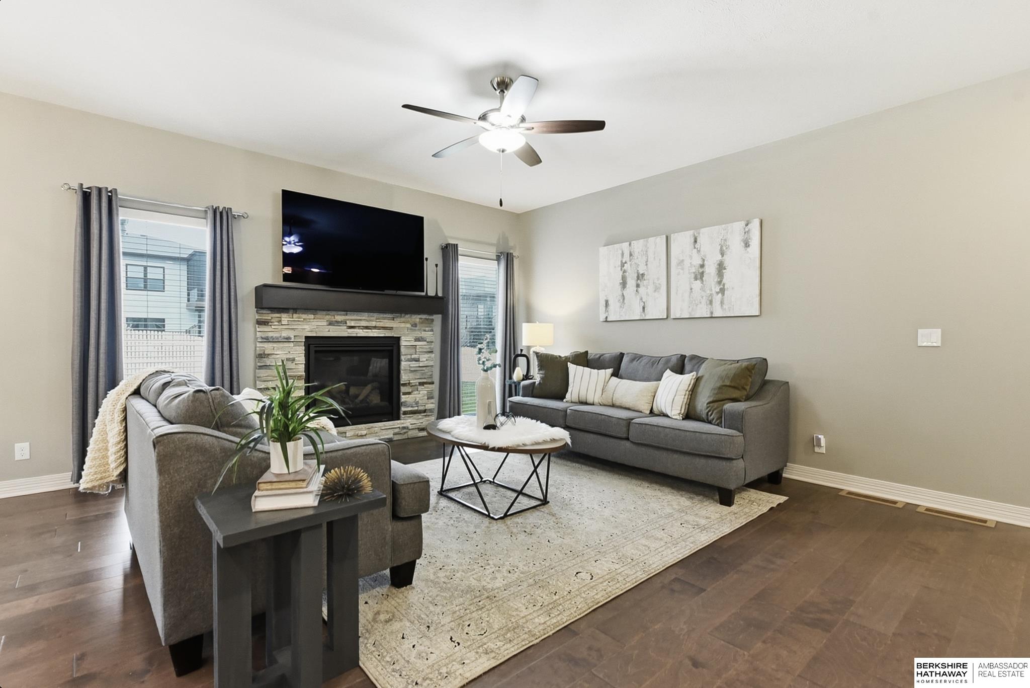 Omaha, Nebraska 68136, United States, 3 Bedrooms Bedrooms, ,3 BathroomsBathrooms,Residential,Active,248059